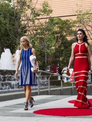 Shelley Gordon (left) and Afsaneh Akhtari walk into Yerba Buena Center for the Arts to attend SFMOMA's Modern Ball in San Francisco, Calif., on Wednesday, April 30 2014. Photo: Laura Morton, Special To The Chronicle